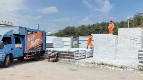 圍擋選錯(cuò)一款，工地多折騰！龍崗學(xué)校建設(shè)工地用需要1000平方米發(fā)貨